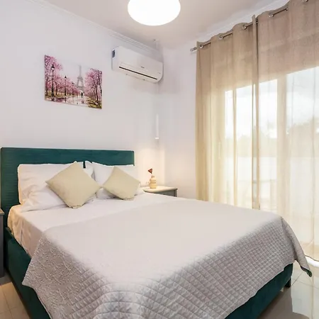 Apartman Calypso & *