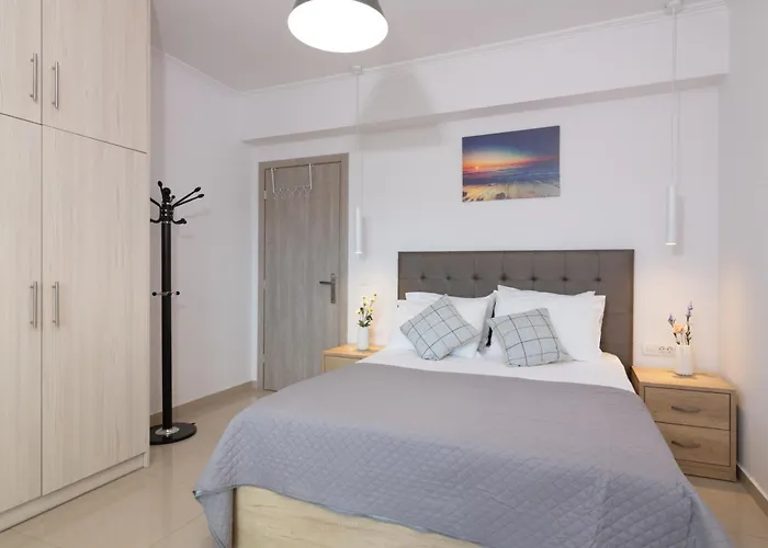 Jolla-private Pool-ideal For Big Groups By Mana Gers Kalamákion