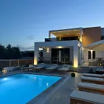 Jolla-private Pool-ideal For Big Groups By Mana Gers * Kalamákion