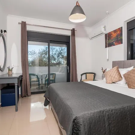 Jolla-private Pool-ideal For Big Groups By Mana Gers * Kalamákion